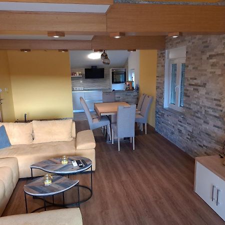 Apartman Vidas Palit Zewnętrze zdjęcie