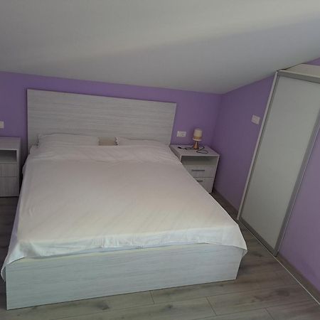 Apartman Vidas Palit Zewnętrze zdjęcie