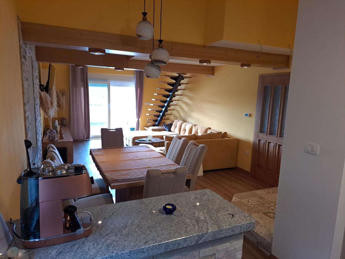 Apartman Vidas Palit Zewnętrze zdjęcie